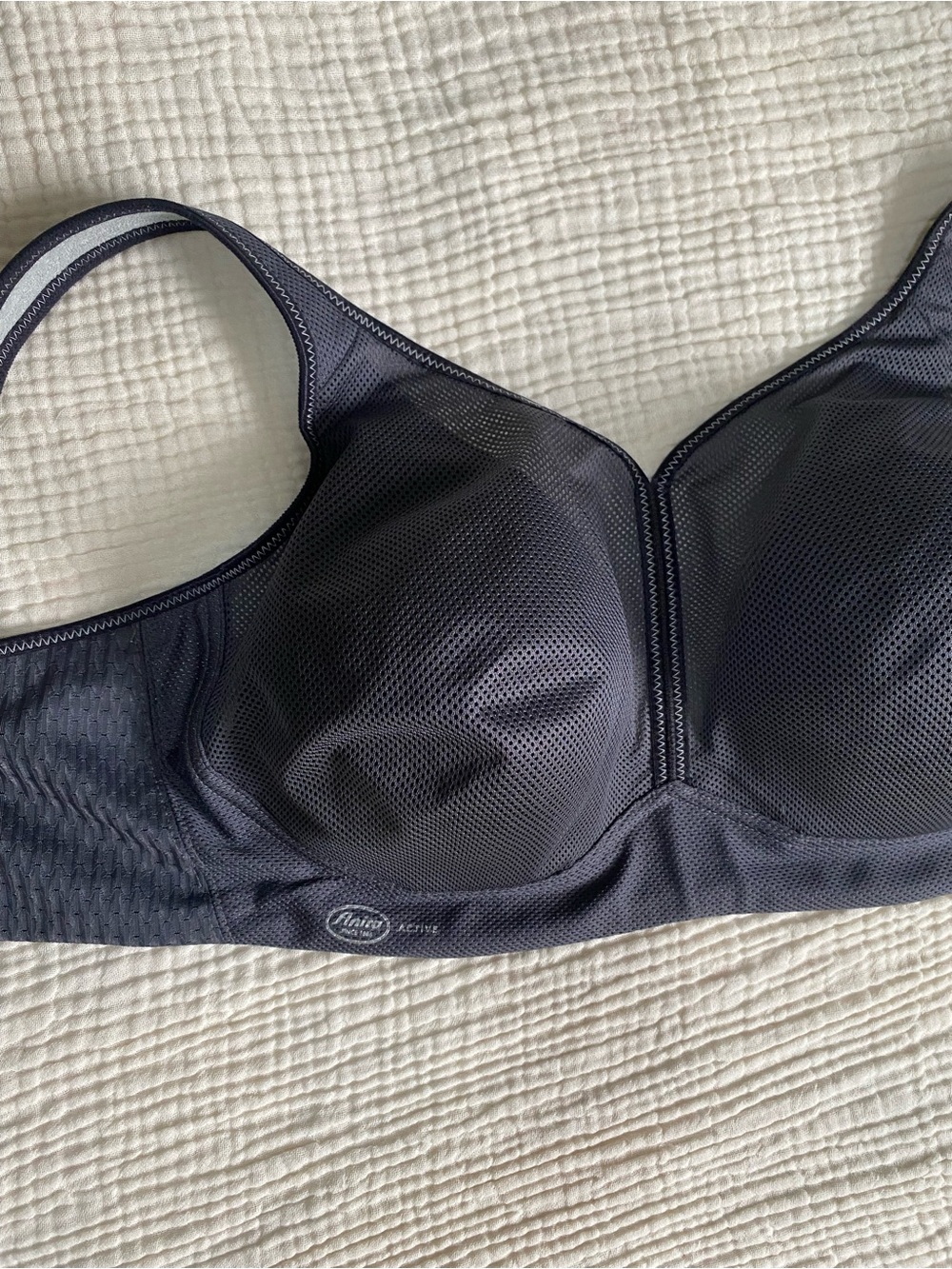 Anita Black Full-Coverage Support Bra